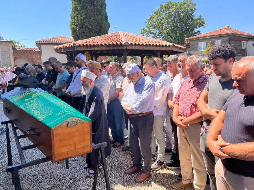 Arkadaş kurşunu sonu oldu: Genç Duru’ya gözyaşları içinde veda 4 Arkadaş kurşunu sonu oldu: Genç Duru’ya gözyaşları içinde veda 4
