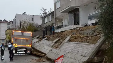 Yağmurdan istinat duvarı yıkıldı, su baskınları yaşandı
