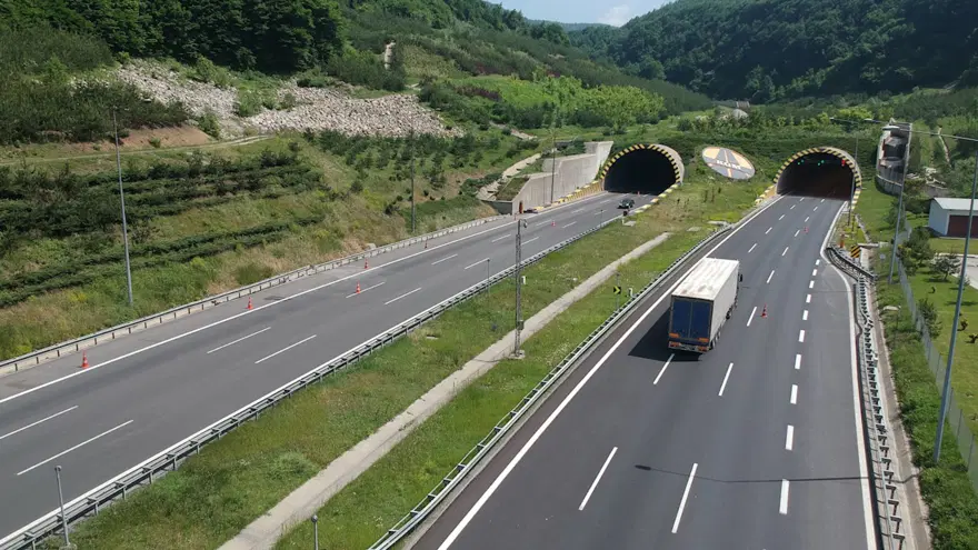 Bolu Dağı Tüneli 70 metre uzatılacak Bolu Dağı Tüneli 70 metre uzatılacak