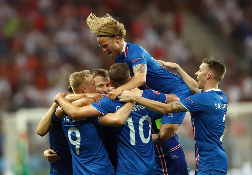 İzlanda çeyrek finalde, İngiltere veda etti 16