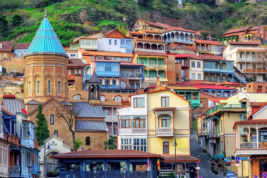 tiflis, tiflis seyahati, tiflis'te görülecek yerler, tiflis'te gezilecek yerler, tiflis gezi rehberi, tiflis rehberi, tiflis'te ne yenir, tiflis şarap, tiflis restoranlar 5