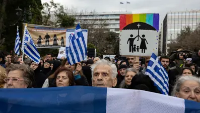 Yunanistan eşcinsel evliliğe izin vermeye hazırlanıyor