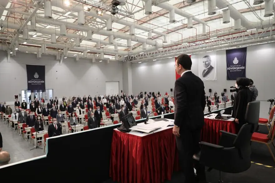 İBB Meclisi'nde maskeli olağanüstü toplantı 2 İBB Meclisi'nde maskeli olağanüstü toplantı 2
