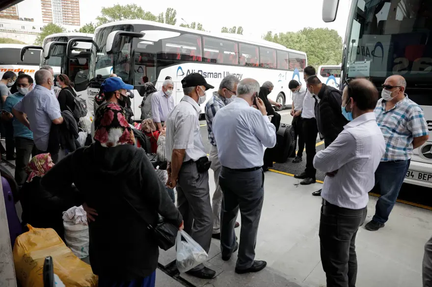 Yasak kalınca çay üreticileri yollara düştü 2