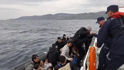 Çanakkale açıklarında 41 kaçak göçmen yakalandı