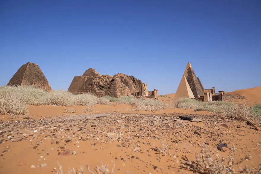 2 bin yıllık Meravi piramitleri çatışmalara rağmen ayakta: Tarihe ışık tutuyor 11