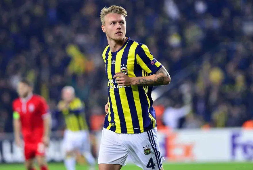Eski Fenerbahçeli Simon Kjaer'den 35 yaşında futbola veda 
