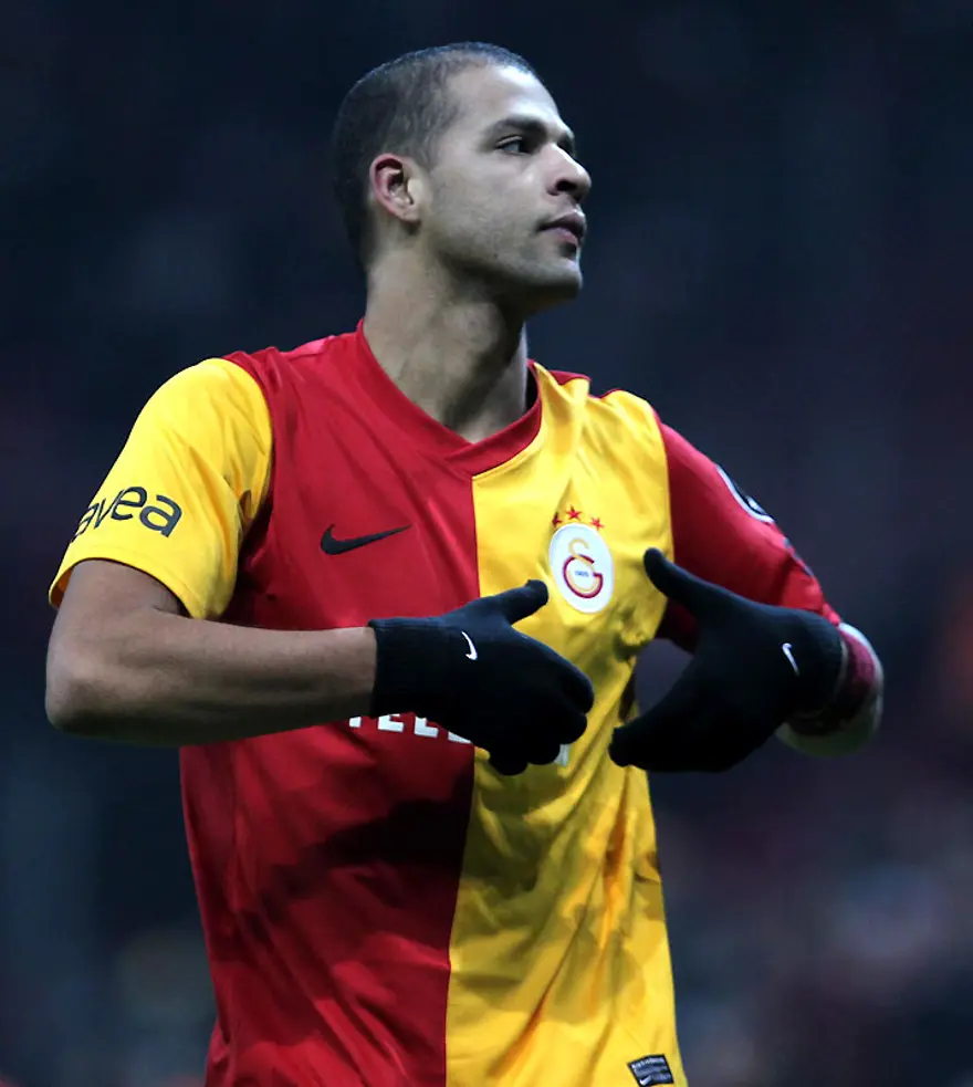 Galatasaray 9'da 9 yaptı 18 Galatasaray 9'da 9 yaptı 18