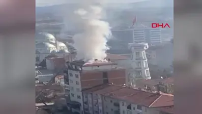 Ankara'da 7 katlı binada yangın