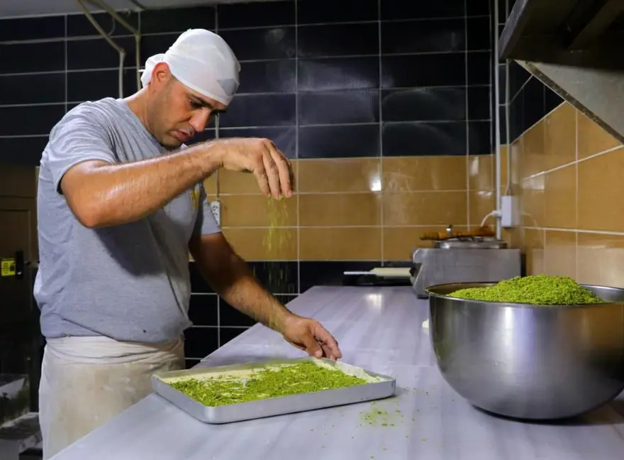 Bayram öncesi “baklava” uyarısı | Tehlikenin boyutuzehirlenmeye kadar varabiliyor 2