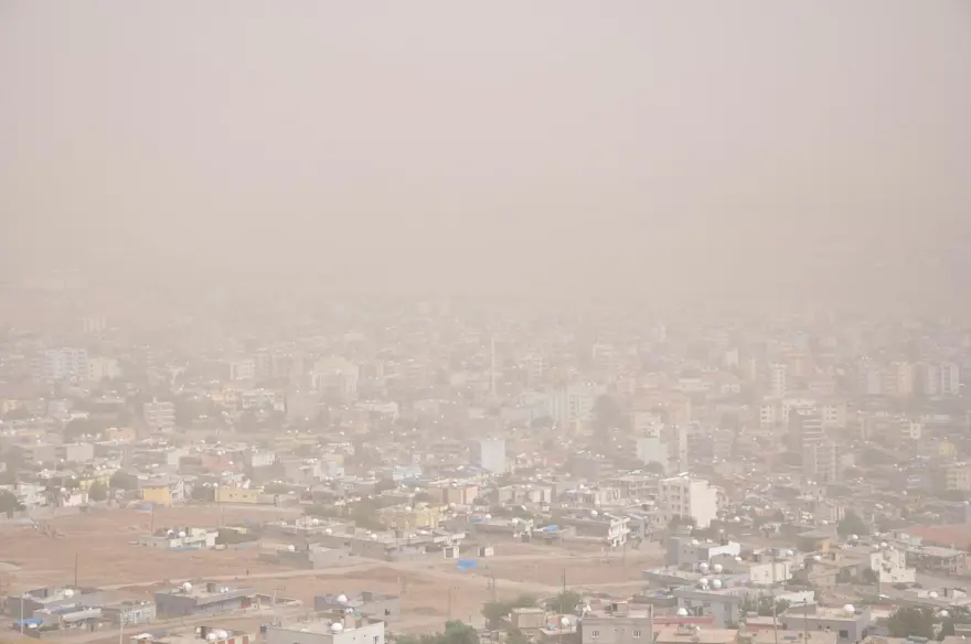 Cizre'de kum fırtınası 5 Cizre'de kum fırtınası 5