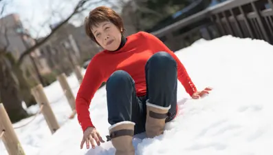 Kalça kırığı nedir, neden olur? Kalça kırığı ameliyatı nasıl yapılır? Kimler risk altında?