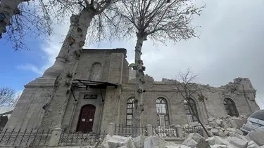 Malatya'daki Hacı Yusuf Taş Cami depremlerde tamamen yıkıldı