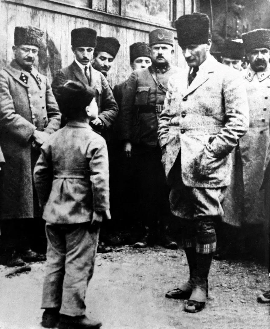 Cumhuriyet 102 yaşında! Dijital restorasyonla yenilenmiş 100 Atatürk fotoğrafı 47