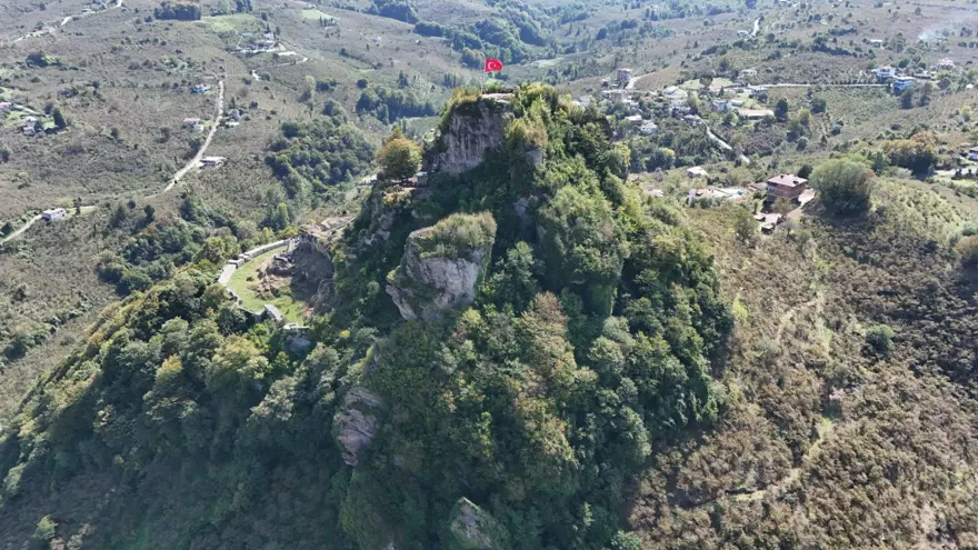 2 bin 500 yıllık Ünye Kalesi bölge turizmine katkı sunuyor 3 2 bin 500 yıllık Ünye Kalesi bölge turizmine katkı sunuyor 3