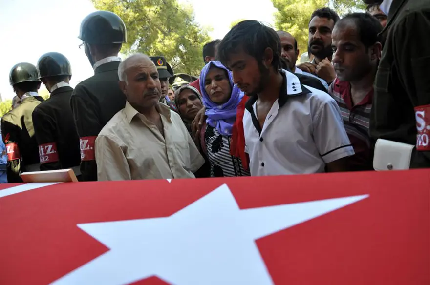 Arefe gününde tarifsiz acı 15 Arefe gününde tarifsiz acı 15