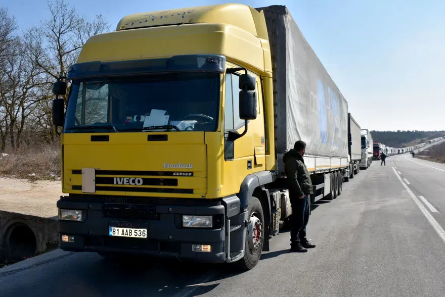 Hamzabeyli Sınır Kapısı'nda 10 kilometre TIR kuyruğu 5