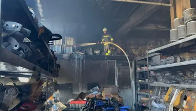 Gaziantep'te hırdavatçıda yangın