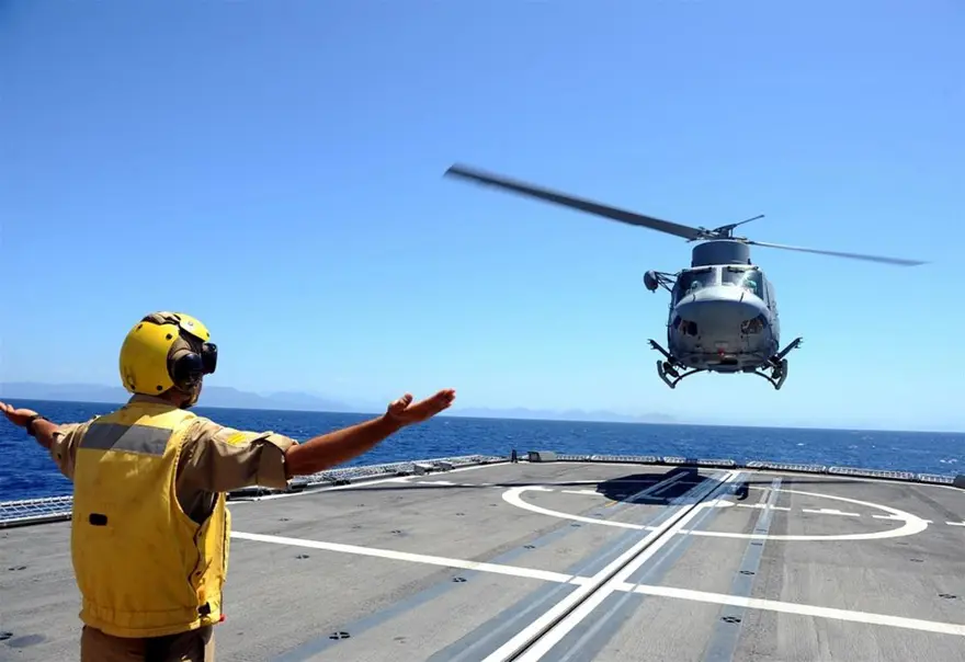 Savaş gemisinde kadın olmak 2