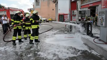 Benzin istasyonunu da götürecekti