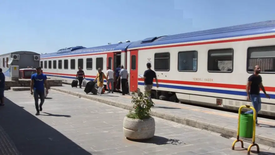 kurtalan ekspresi, güney kurtalan ekspresi, barış manço, güney treni, kurtalan treni 5