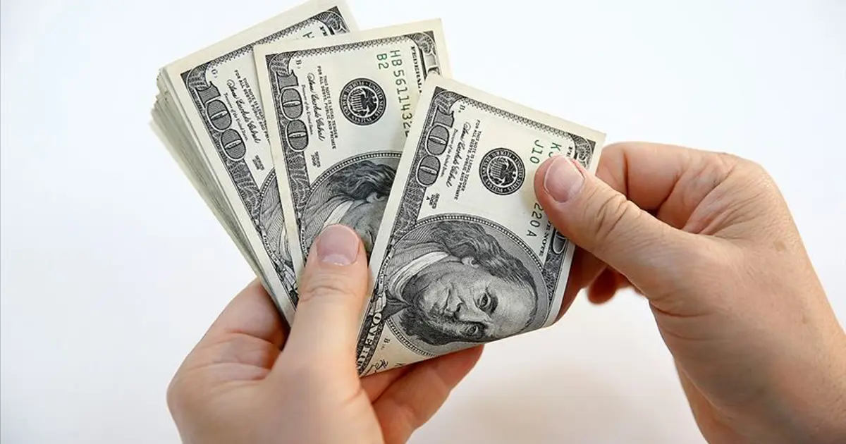 Dolar gücünü koruyor