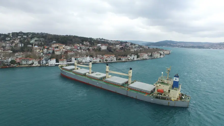 Karaya oturan gemi bugün de kurtarılamadı 15 Karaya oturan gemi bugün de kurtarılamadı 15