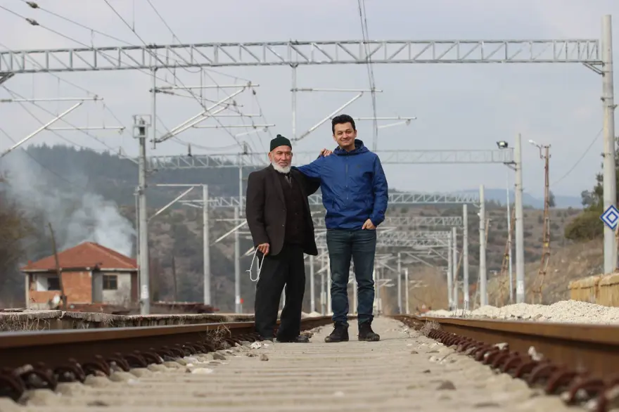 Bu şehirden tren geçiyor ama kimse bilmiyor 6