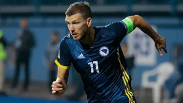 Edin Dzeko kimdir? Fenerbahçe'nin yeni transferi Edin Dzeko kaç yaşında, mevkisi ne?