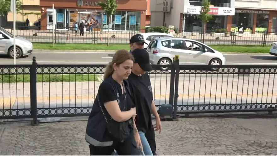 Okul bahçesinde hayatını kaybeden Miray son yolculuğuna uğurlandı 2