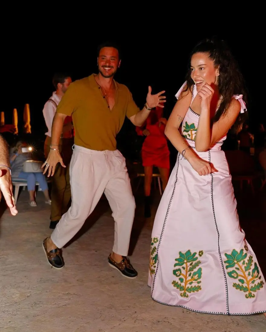 Boşanma iddialarıyla gündemdeydi! Pelin Akil hamileyken aşerdiği şeyi itiraf etti "Gizli gizli tuvalette yiyordum" 2