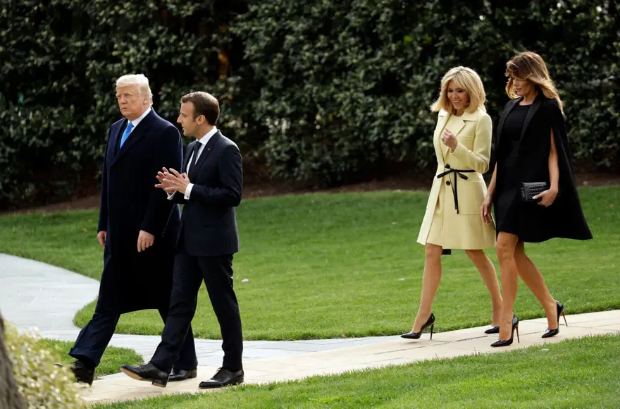 Trump ile Macron ağaç dikti 3
