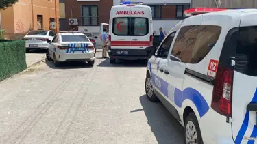 Bıçaklı kavgada iki kardeş ve bir polis yaralandı