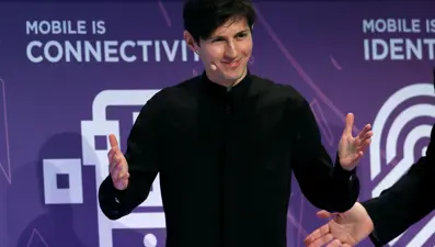 Telegram'ın patronu Durov ülkeyi terk etmemek şartıyla serbest
