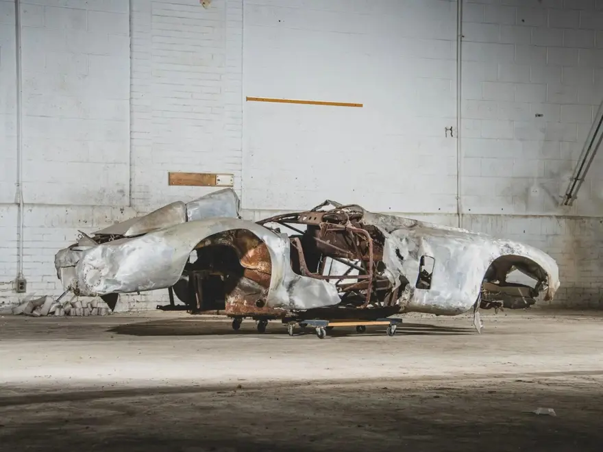 1954 model hurda Ferrari 2 milyon dolara satıldı 4