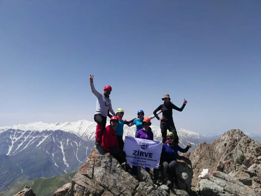cilo sat dağları, hakkari dağları, hakkari dağcılık, hakkari cilo tırmanışı 4