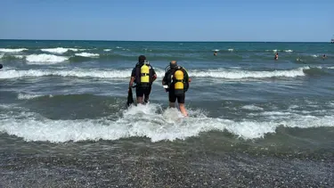 Denize girdi, gözden kayboldu