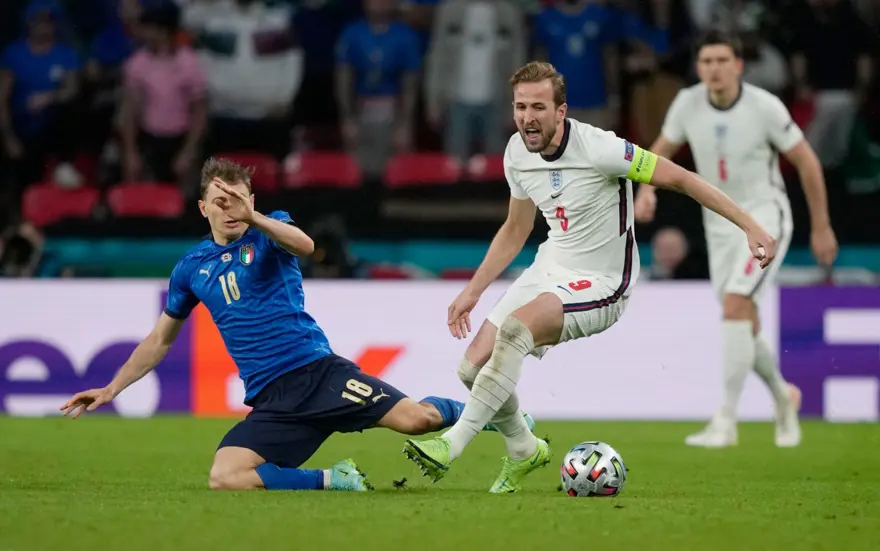 EURO 2020'de şampiyon İtalya 20