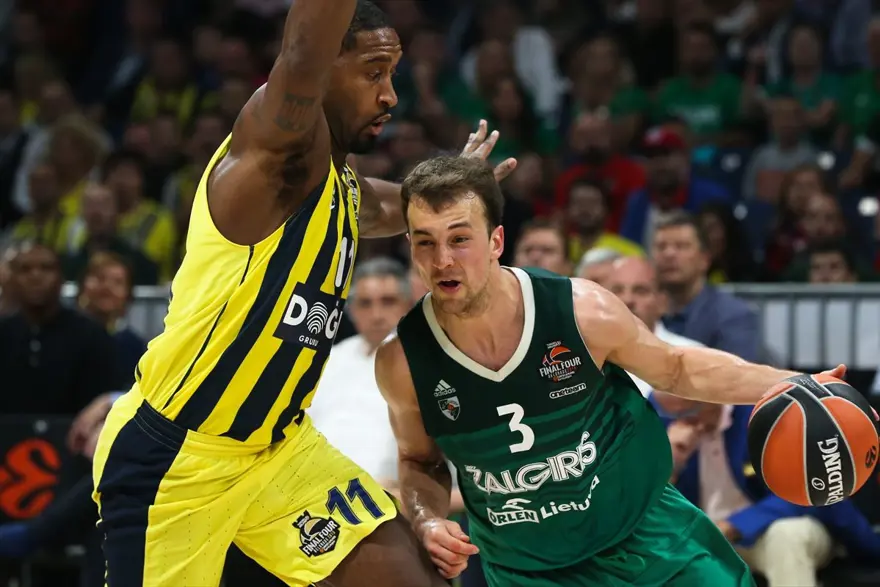 Fenerbahçe Doğuş finalde (Fenerbahçe Doğuş-Real Madrid) 30