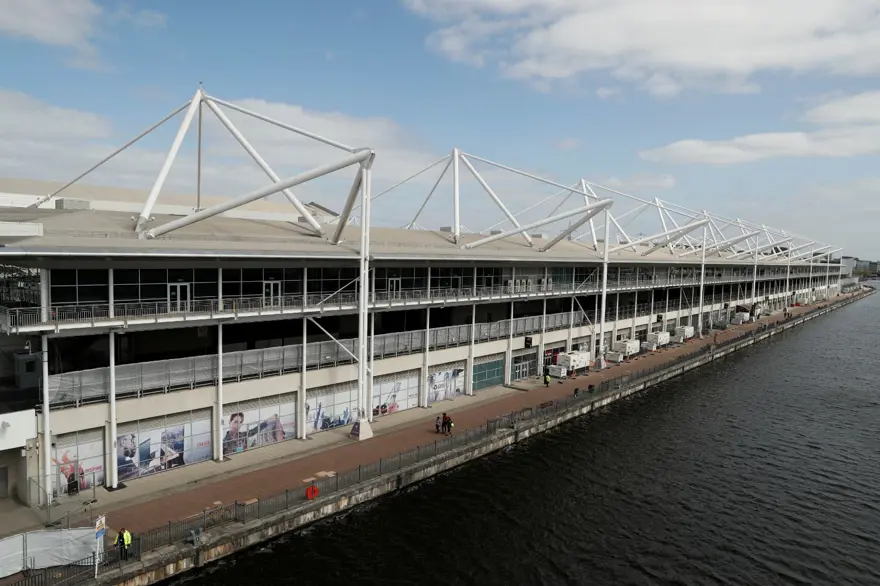 Corona için acilen yapılan hastane boş duruyor 15