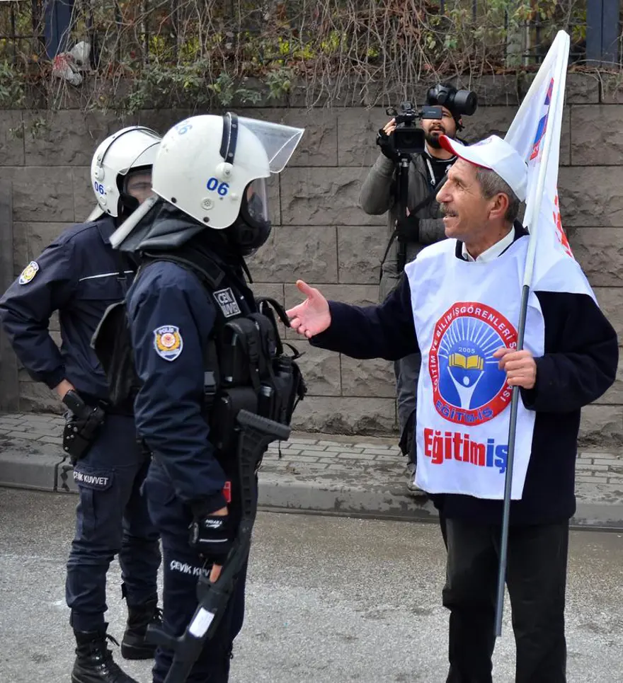 Ankara'da eyleme müdahale 28