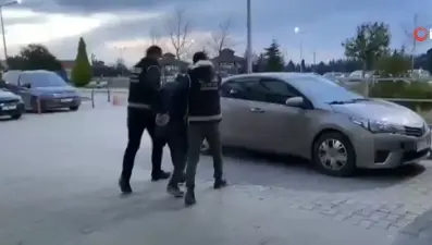 İzmir’de suç örgütü lideri “Maraz”a operasyon: 5 kişigözaltında