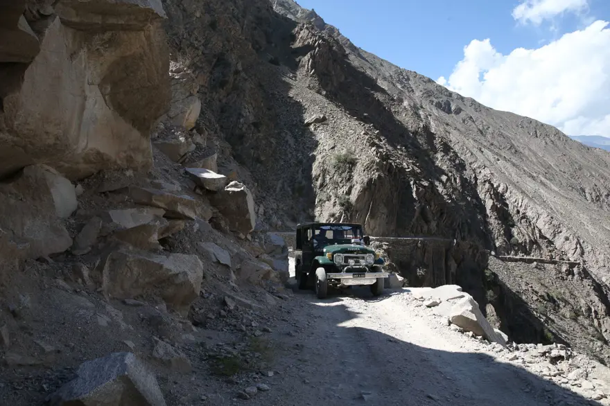 Pakistan'ın en tehlikeli yollarından 'Fairy Meadows' macera tutkunlarının gözdesi 8 Pakistan'ın en tehlikeli yollarından 'Fairy Meadows' macera tutkunlarının gözdesi 8