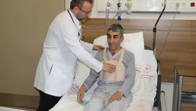 6 ayda 2 kez aort damarı yırtıldı: Ameliyatı 8,5 saat sürdü