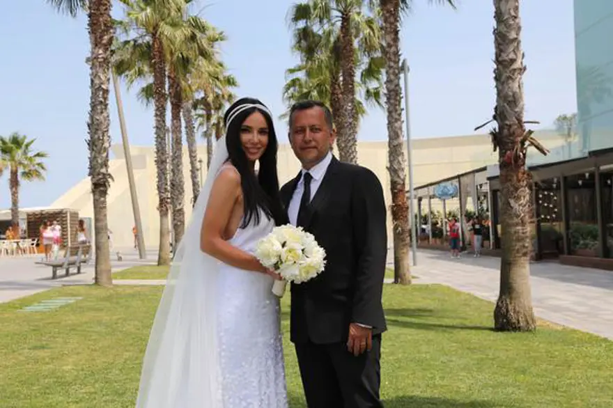 Azur Benan Çolakoğlu ilk kez görüntülendi (Tarkan'ın kucağında) 5 Azur Benan Çolakoğlu ilk kez görüntülendi (Tarkan'ın kucağında) 5