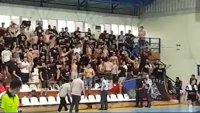 Bayrak krizinin yaşandığı Yunanistan'daki maç için iptal talebi