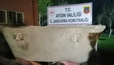 Aydın'da Roma dönemine ait küvet ele geçirildi
