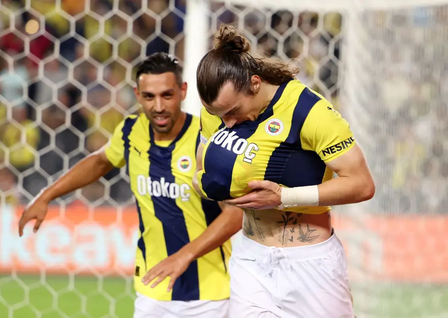 Fenerbahçe Avrupa Ligi'ne galibiyetle başladı: Kadıköy'de 3 gol 2 kırmızı kart! 26