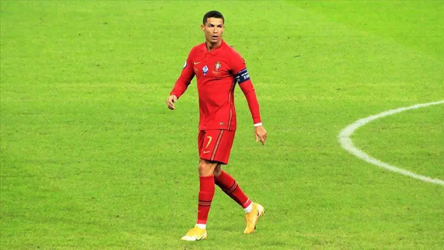 Manchester United'da Ronaldo depremi 6 Manchester United'da Ronaldo depremi 6