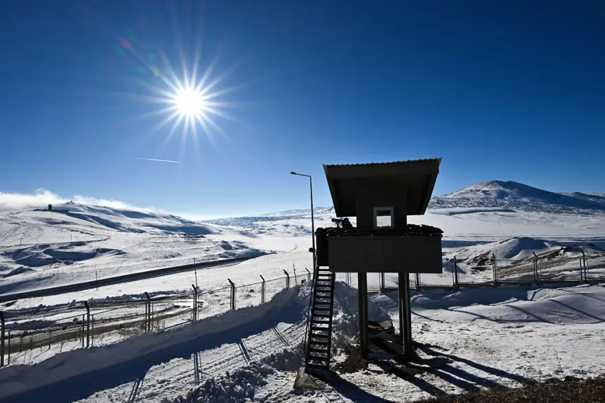 "Hudut kartalları" yeni yılı elleri tetikte karşıladı 5